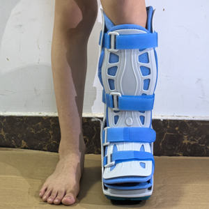 حذاء طبي لتقويم العظام قابل للتعديل بتصميم قابل للتنفس لعلاج التواء الكاحل وكسور الأطفال مع ضمان لمدة 3 سنوات - Product Image 1