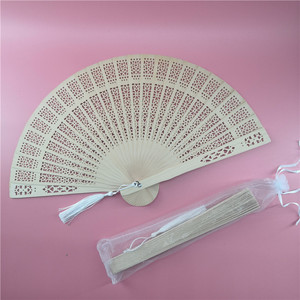 Pendente de Ventilador de Madeira Schima Superba Feito à Mão, Melhor Vendedor, Bolsa de Gaze para Casamento - Product Image 1