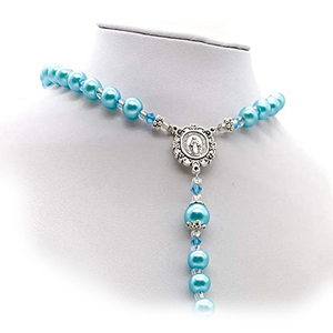 8 millimetri Light Blue Pearl Beads Collana Del <span class=keywords><strong>Rosario</strong></span> Cattolico con Vergine Maria Medaglia Crocifisso Tono Argento Rosari in Sacchetto di Velluto - Product Image 5