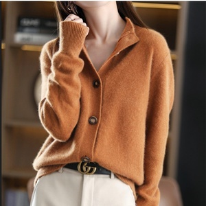 Cardigan <span class=keywords><strong>in</strong></span> <span class=keywords><strong>Cashmere</strong></span> semplice personalizzato OEM/ODM maglione lavorato a bottone cappotto Cardigan con collo alto da <span class=keywords><strong>donna</strong></span> ampio - Product Image 1