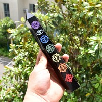 Vente en gros de baguettes de cristal 7 chakras, obsidienne naturelle polie, pointe hexagonale pour la tendance mode et l'énergie de guérison