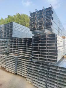 Structure en acier léger Botte Purlin CZ Lèvres <span class=keywords><strong>Canal</strong></span> Tôle d'acier Bâtiment Entrepôt Ferme <span class=keywords><strong>Maison</strong></span> Prix Usine Conseils - Product Image 2