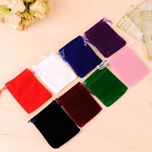 Sac cadeau en velours avec cordon de serrage, 8*10cm (3.1*3.9 pouces), vente en gros, pochette cadeau blanche bon marché - Product Image 4