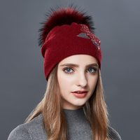 Bonnet en laine tricoté en gros pour femmes chapeaux en tricot avec pompons en vraie fourrure Double couche chaud bonnet d'hiver casquettes de ski