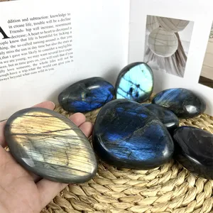 Wholesale High Quality Gem Stones Labradorite Healing Crystal Oval Palm Stone For Meditation Decoration