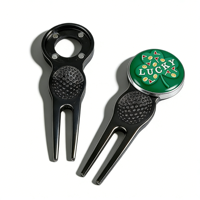Accessoires de golf : Outil de réparation de divots doré, serviette de golf, nettoyeur de clubs, outils pour tees de golf, marqueurs de balle avec logo personnalisé, ensembles cadeaux