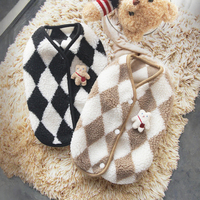 Gilet pour chien en velours losanges à deux pattes, chaud et rembourré en polyester imprimé, collection automne-hiver, vente en gros d'usine, vêtements de luxe pour animaux de compagnie, durable