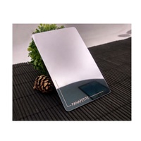 Personalisierte PVC-Visitenkarte mit NFC-Kommunikationsschnittstelle, Goldfolie, Silber-Spiegel-Finish, Chip-Typen T5577 1K EM4305
