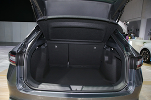 Volkswagen ID.4 <span class=keywords><strong>X</strong></span> 2025 Pure Intelligent Edition SUV électrique avec moteur de 125 kW, autonomie CLTC de 425 km, batterie de 52,8 kWh pour adultes - Product Image 3