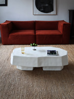 Table basse moderne Wabi-sabi en fibre de verre, table à thé créative en FRP texture pierre, table centrale irrégulière pour hôtel, villa, complexe hôtelier