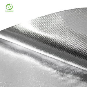 Tùy chỉnh <span class=keywords><strong>PP</strong></span> dập nổi nhiều lớp không dệt tái chế polypropylene vải cuộn nguyên liệu tráng nhôm foil PE phim cho túi - Product Image 5