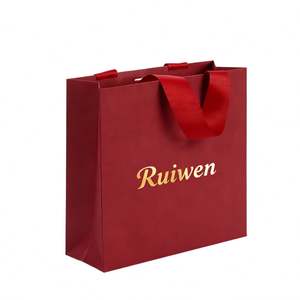 Sac en papier de luxe personnalisé avec logo estampé à chaud en feuille d'or, sac cadeau pour bijoux avec poignée en ruban - Product Image 3