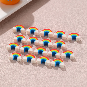 Gommes en caoutchouc arc-en-ciel personnalisées de petite taille avec un design original, articles de papeterie pour les cadeaux de fête des enfants et les cadeaux d'occasions spéciales - Product Image 1