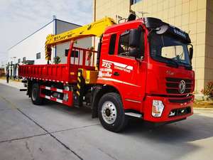 Camion léger Dongfeng 4x2 avec grue montée, grue mobile, grue à flèche télescopique hydraulique de 6 tonnes, 7 tonnes, 8 tonnes - Product Image 2