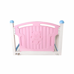 Cama de <span class=keywords><strong>Hospital</strong></span> Pediátrica Manual con Respaldo, Ajuste de Reposapiés y Barandillas de Seguridad para Cuidado de Pacientes Infantiles - Product Image 4