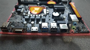 เมนบอร์ด H110 ประสิทธิภาพสูง ปี 2025 สำหรับเดสก์ท็อป DDR4 รองรับ I3/i5/i7/i9 รุ่นที่ 6 7 8 9 รองรับ OEM เมนบอร์ด H110 - Product Image 3
