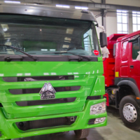 Camion à benne basculante 6x4 Carburant diesel Poids brut du véhicule Euro 6 Weichai 6x4 Camion à segment gauche
