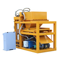 Équipement de compactage hydraulique pour briques de terre rouge SHM4-10, machine de moulage automatique pour blocs d'argile.
