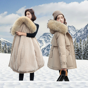 เสื้อโค้ทกันหนาวผู้หญิงแบบยาวปานกลาง รุ่นใหม่สไตล์เกาหลี ปี 2025 หนา หลวม อุ่น  แบบมีฮู้ด  ลำลอง  ติดกระดุมด้านหน้า - Product Image 1