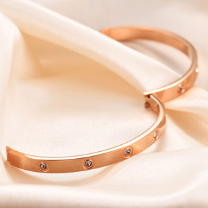 Pulsera Abierta de Acero Inoxidable con Zirconia, Engaste de Bisel de 4mm y 6mm, Joyería Unisex para Regalo - Product Image 3