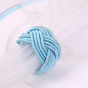 Anneaux de serviette en rotin tressé gris, personnalisés, en gros, pour fêtes et mariages - Product Image 5