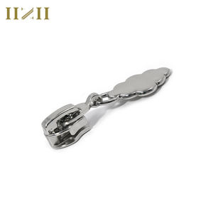 Bán Buôn Sáng Tạo Dây Kéo Kéo Đầu Thiết Kế Miễn Phí Zip Puller Phụ Kiện Phần Cứng Cho Phụ Nữ Túi Xách Đám Mây Mô Hình Dây Kéo Thanh Trượt - Product Image 3