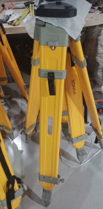 ขาตั้งกล้องไม้สีเหลืองแบบหนาพิเศษ รุ่น TP-210S สำหรับกล้องวัดมุมแบบ Total Station พร้อมระบบล็อคสองชั้น ความแม่นยำ 1 มม. ผลิตตามมาตรฐาน OEM ขายดีที่สุด - Product Image 4