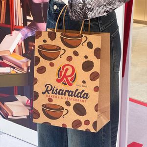Bolsas de Papel Kraft Marrón Biodegradables y Reciclables con Impresión de Logotipo Personalizado para Comida Rápida, Comida para Llevar y Empaquetado de Cafeterías - Product Image 3