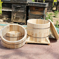 Rundes Holzfass mit Gitter-Trocknungsgitter aus Fichtenholz für Bienenstöcke, Verstärkte Traditionelle Imkerei-Box