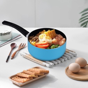 Juego de ollas y sartenes Winningstar de 3 piezas, antiadherentes, de aluminio, con tapa de vidrio, para cocinar en el hogar. - Product Image 3