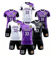 Vente en gros d'usine, ensemble de maillots de football rétro personnalisés, sublimation, respirant, séchage rapide, polyester, jeux de football personnalisés