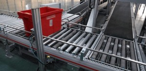 Déviateur de convoyeur à rouleaux motorisé à 90 degrés, 4 voies, avec <span class=keywords><strong>roue</strong></span> de transfert escamotable - Product Image 4