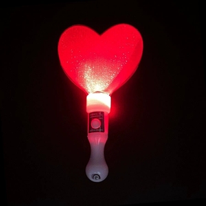 ไฟ LED รูปหัวใจแบบขายส่ง พร้อมโลโก้สั่งทำ ไฟกระพริบสำหรับงานแสดงสดและอุปกรณ์จัดงาน - Product Image 5
