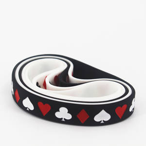 Bracelet en silicone thème poker (Pique, Cœur, Épée, Roi) – Étanche, motif géométrique simple, bijou décoratif, bracelet promotionnel - Product Image 3