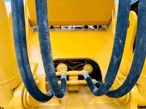 รถขุดไฮดรอลิกมือสอง Caterpillar CAT 330BL 30 ตัน สำหรับงานพัฒนาที่ดินและการขุดดินปริมาณมาก - Product Image 3