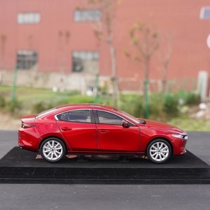 1:18 modello di auto in lega di metallo classico pressofuso un'auto di lusso decorativa rossa sorprendente e fresca - Product Image 3