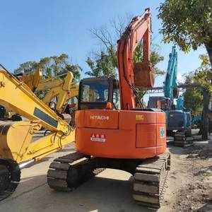 รถขุดฮิตาชิ ZX75US มือสอง ชั่วโมงการทำงานต่ำ (0-2000) สภาพดี เครื่องยนต์/ปั๊ม/มอเตอร์ ครบชุด น้ำหนัก 7.5 ตัน ความจุบุ้งกี๋ 0.66 ลูกบาศก์เมตร - Product Image 4
