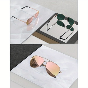 Lunettes polarisées pour hommes et femmes, lunettes tendance <span class=keywords><strong>de</strong></span> <span class=keywords><strong>59</strong></span> mm pour la conduite et les activités <span class=keywords><strong>de</strong></span> plein air - Product Image 2