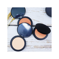 Poudre compacte végétalienne naturelle mate soyeuse waterproof anti-brillance éclaircissante et blanchissante à marque privée – Teint foncé/moyen foncé