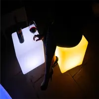 Chất Lượng Cao LED Cube Thanh Đồ Nội Thất Ghế Phát Sáng Không Dây IP54 Quầy Di Động Bảng Thanh Và Ghế Tùy Chỉnh Tùy Chỉnh