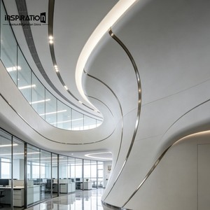 Fournisseur d'éléments de fronton contemporains, acoustiques, légers, sur mesure en GRG, fabriqués sur mesure pour la conception de portiques d'entrée de villas - Product Image 2