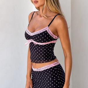 Ensemble 2 pièces à pois pour femme, avec débardeur court à dentelle et jupe midi à volants, tenue assortie pour soirée romantique ou cocktail - Product Image 2