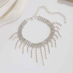 Chevillères tendance haut de gamme pour femmes, style européen et américain, entièrement en coquillage, super brillantes, avec pampilles en alliage, accessoire de fête transfrontalier, vente chaude - Product Image 3