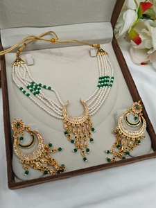 Nouveau ethnique Rajwadi Chand Choker Set bijoux en laiton faits à la main - Product Image 4