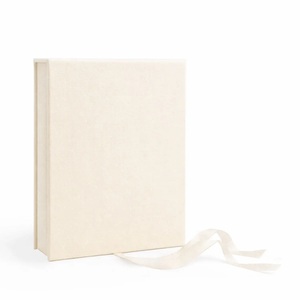 Linen Magnetic Gift Box Custom <b>Insert</b> Paperboard Packaging Box Ribbon Closure for Gift Packing - Product Image 2