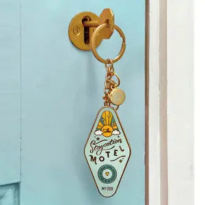 Grosir Promosi Vintage kerajinan terbaru jelas kustom Motel Hotel rumah Logo gantungan kunci logam cincin kunci kosong