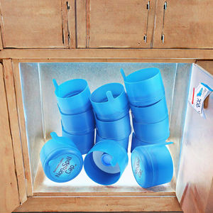 उच्च गुणवत्ता वाली 55 मिमी पी प्लास्टिक स्पलैश-प्रूफ नो-स्पिल कैप आसान ओपन एंड 19 लीटर 20 लीटर 19 लीटर 5 गैलन पानी की बोतल कैप कप - Product Image 3