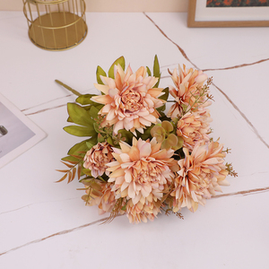 Bouquet de fleurs artificielles en soie 11 têtes de chrysanthème reine, décoration florale douce pour table et salon, art floral, peinture à l'huile Dahlia - Product Image 2