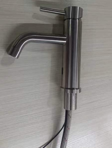 Grifo de lavabo de alta gama con sensor infrarrojo inteligente, automático y sin contacto, de un solo orificio, cromado, a precio de fábrica. - Product Image 2