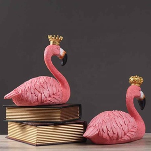 Flamingo Couple Decoration Ornaments Resin Art Figurine Table and Desk Decor Statue Resin - Product Image 2